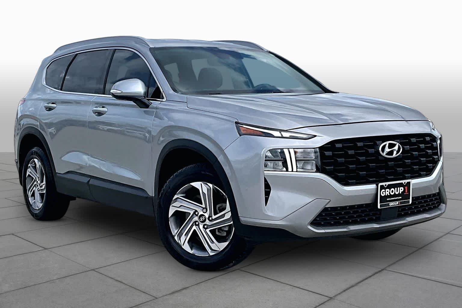 Used 2023 Shimmering Silver Hyundai SEL image 3