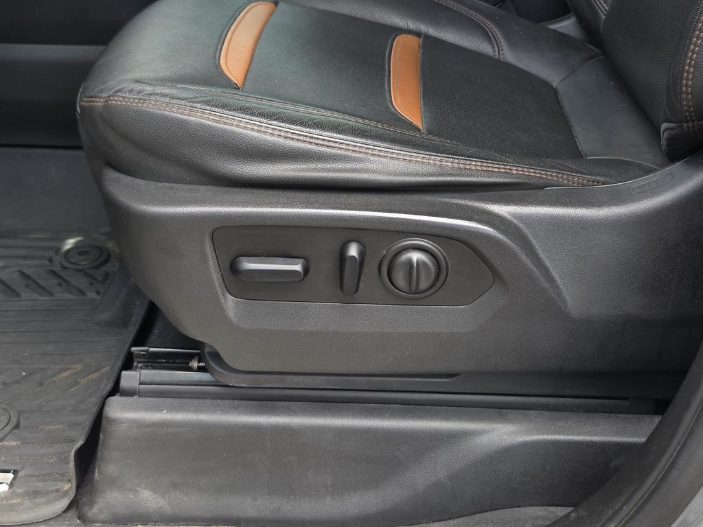 Used 2020 Gray GMC AT4 image 14