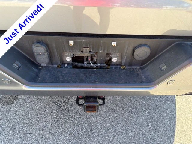 Used 2022 Gray GMC Denali image 21