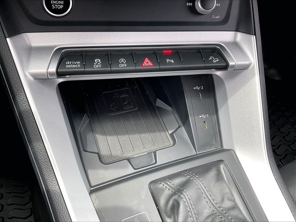 Used 2025 Mythos Black Metallic Audi Premium Plus image 33