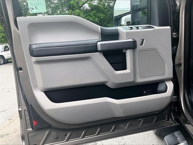 Used 2020 Gray Ford XLT image 18