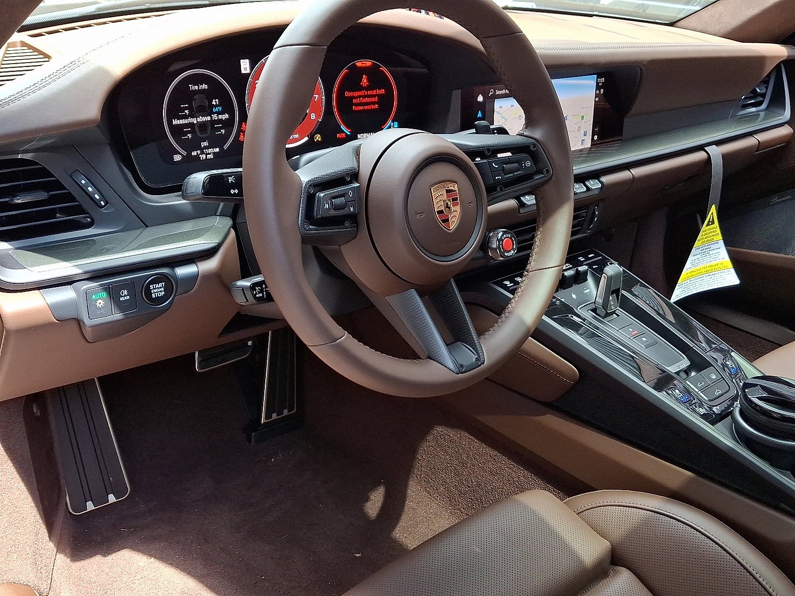 New 2026 Aventurine Green Metallic Porsche Carrera GTS image 4