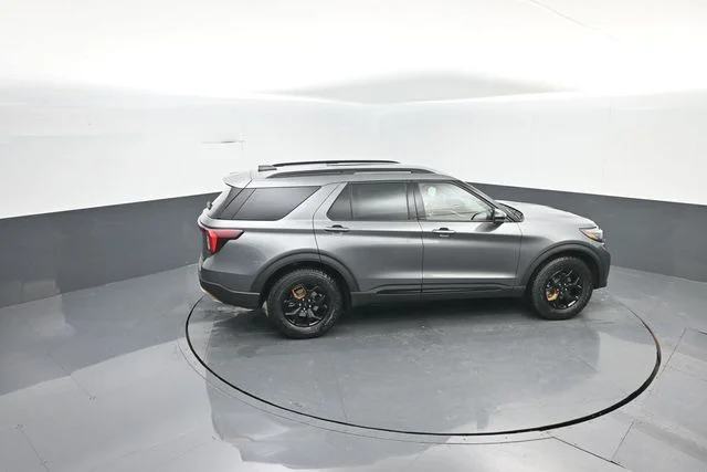 New 2026 Gray Ford Tremor image 27