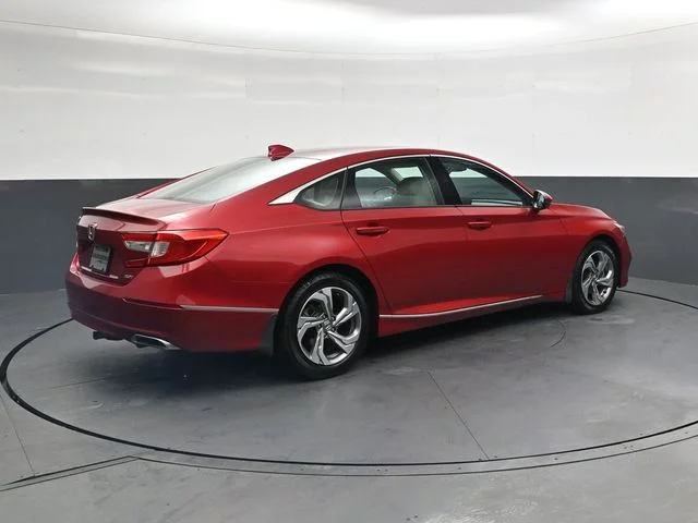 Used 2018 Red Honda EX-L 2.0T image 4