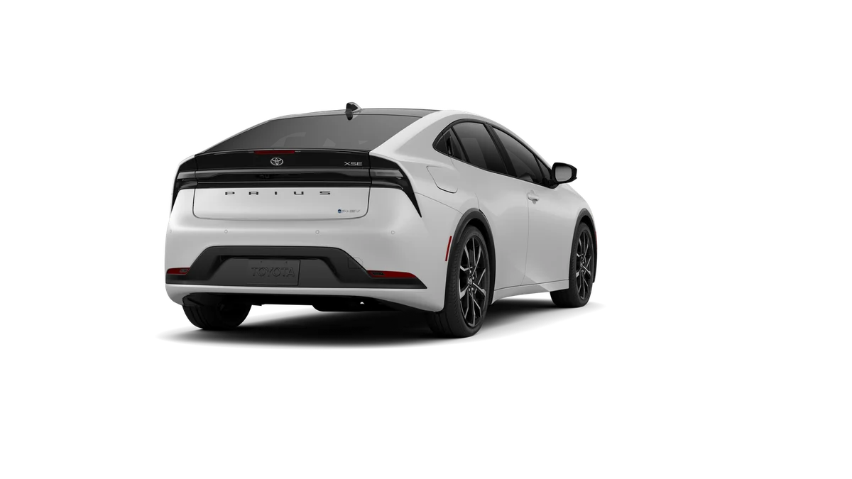 New 2026 Wind Chill Pearl Toyota XSE image 9
