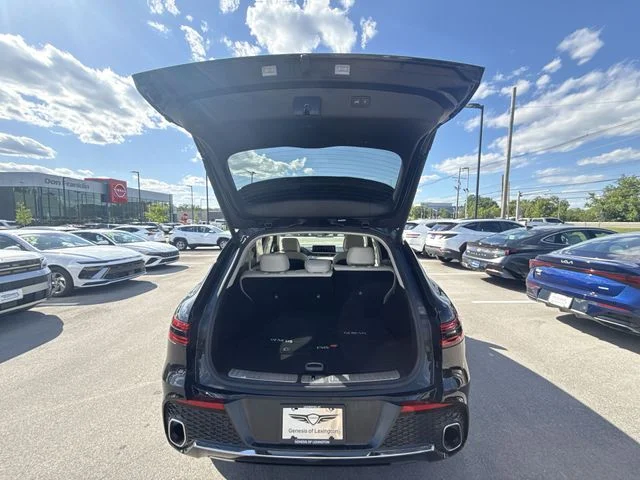 Used 2023 Black Genesis 2.5T image 23