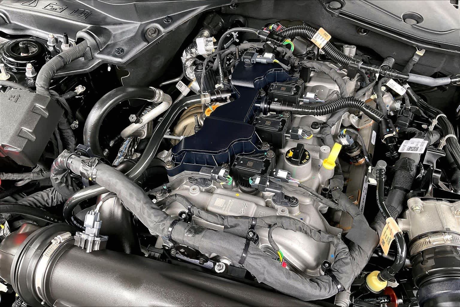 Used 2025 Shadow Black Ford EcoBoost image 33