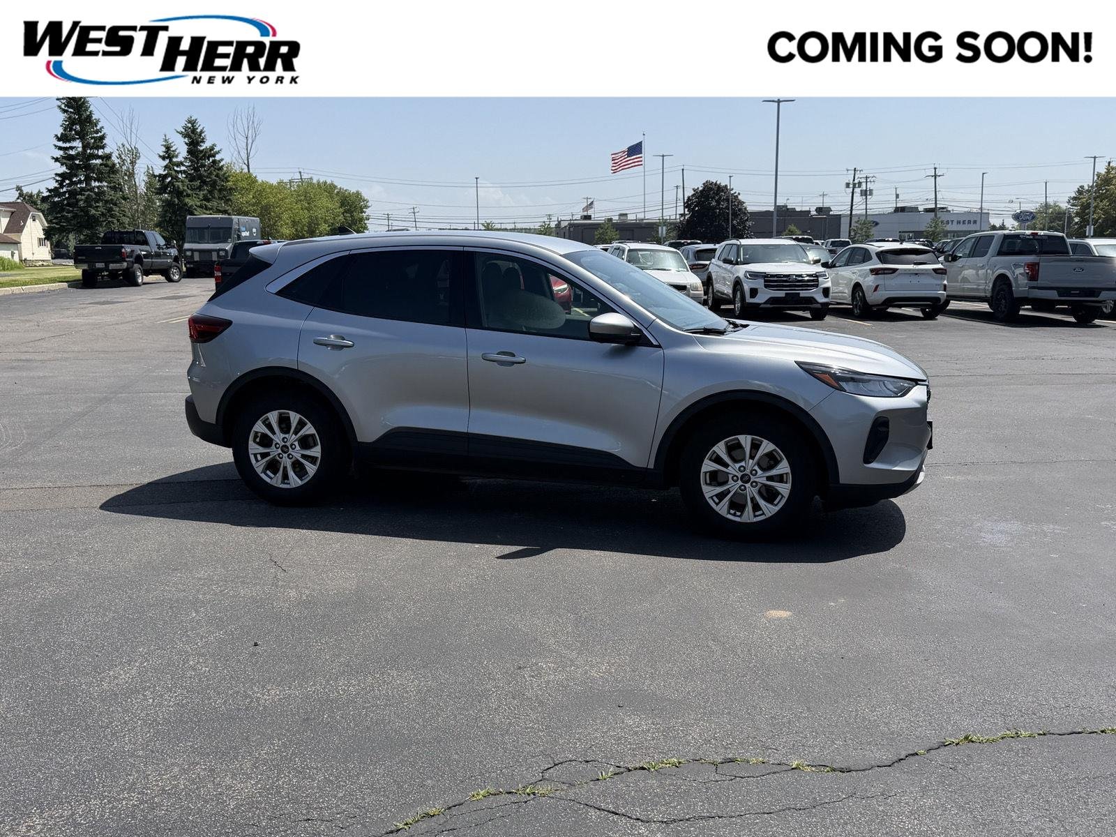 Used 2023 Iconic Silver Ford Active image 1