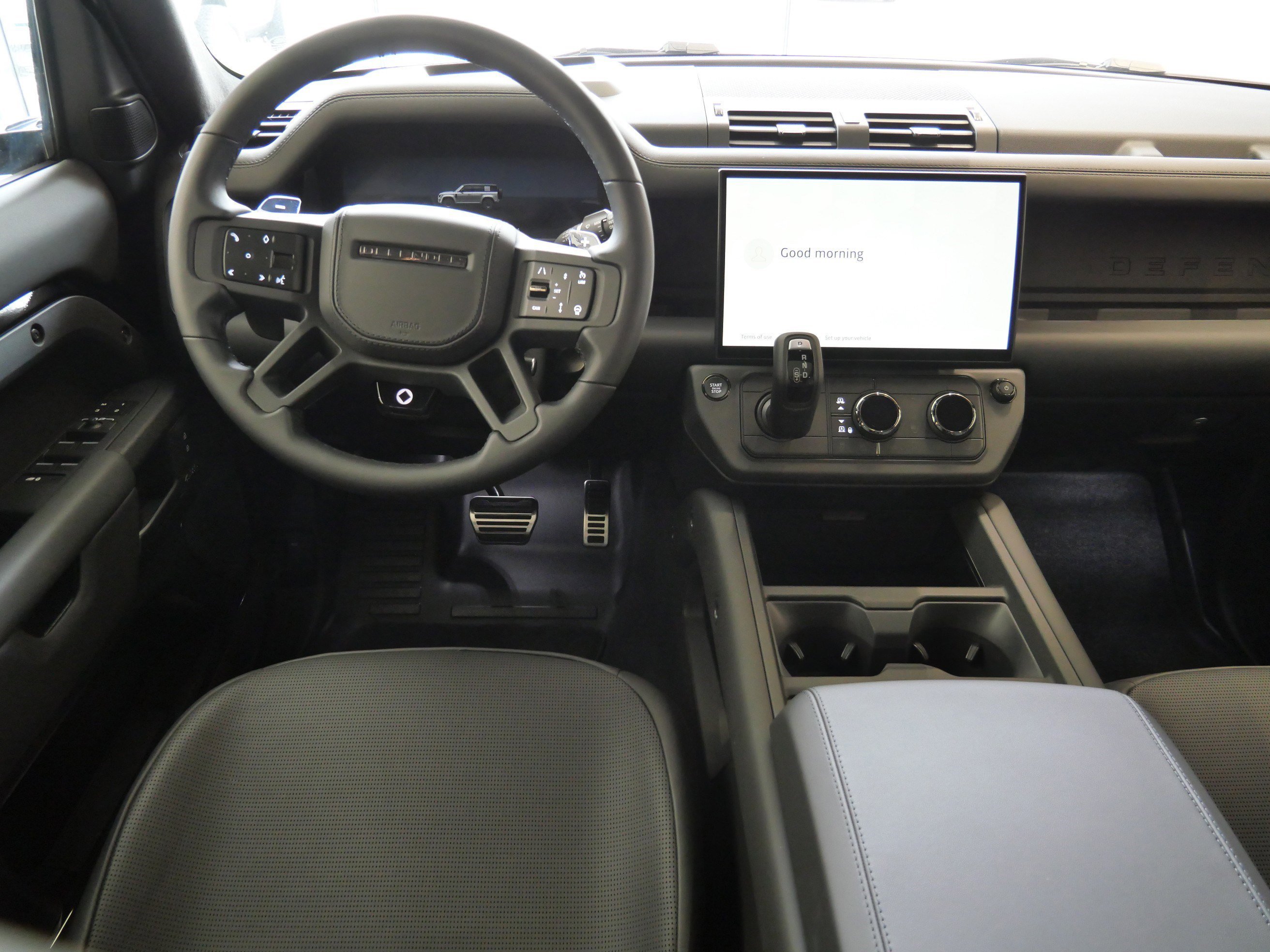 New 2026 Narvik Black LAND ROVER  image 8