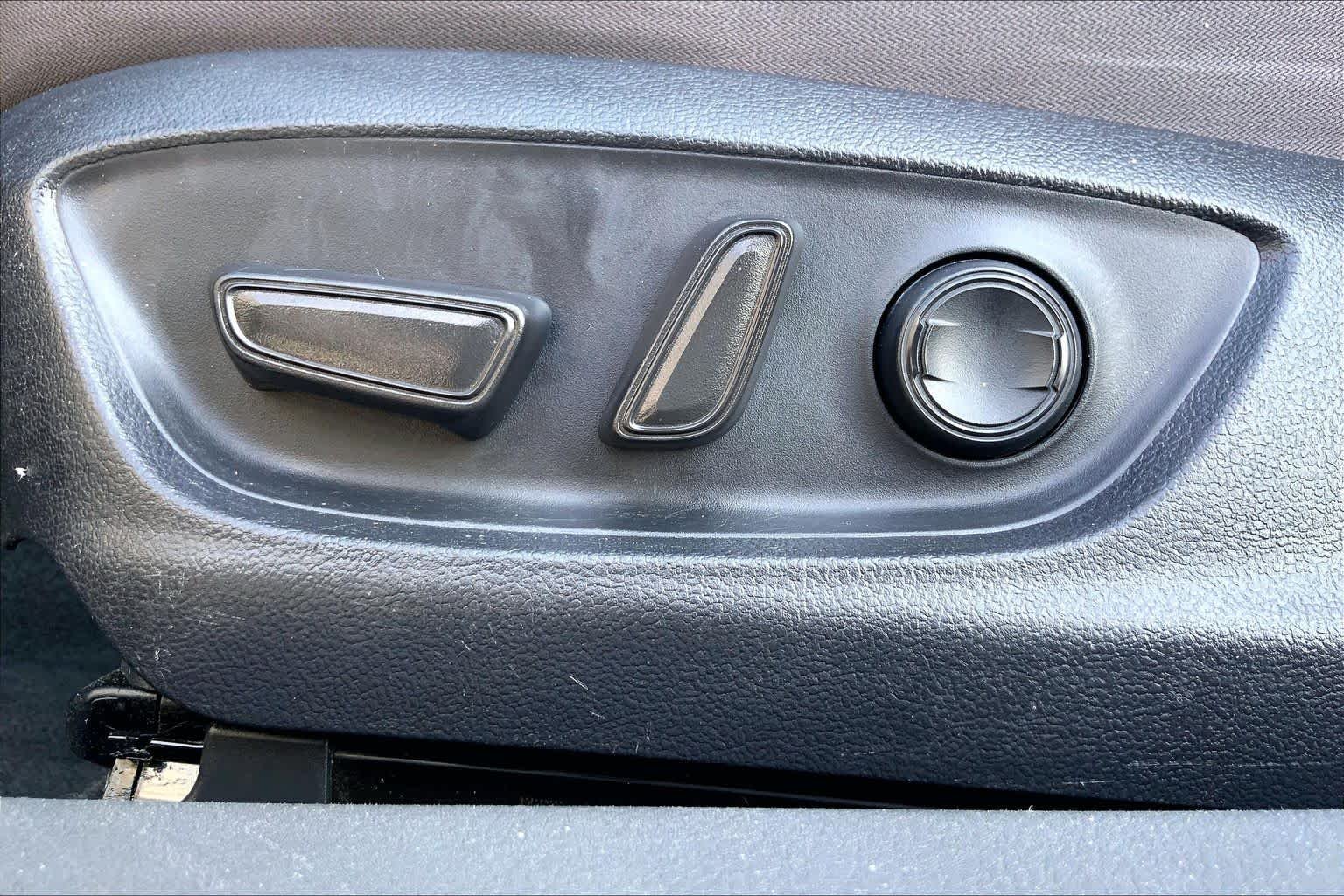 Used 2024 Predawn Gray Mica Toyota LE image 34