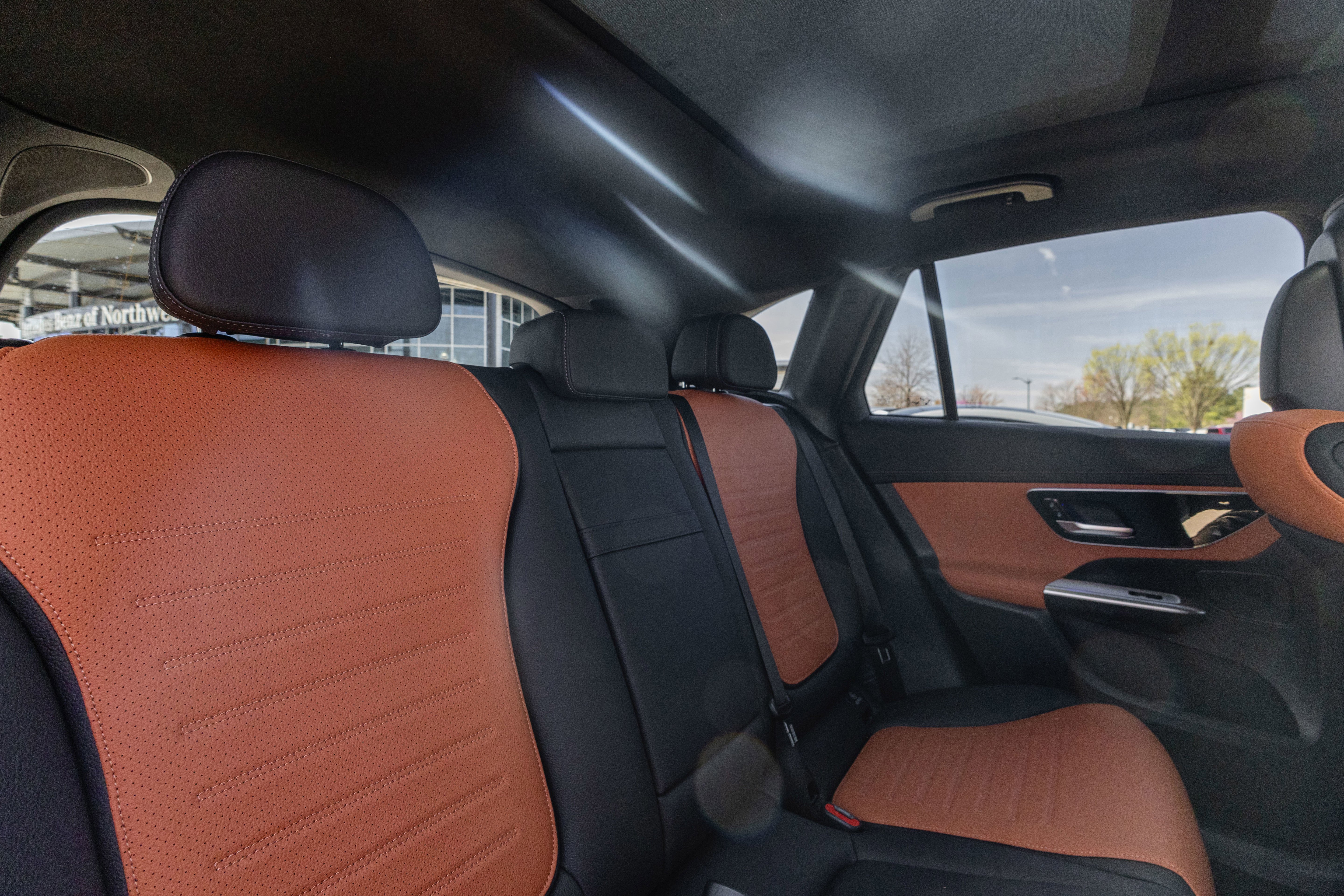 New 2026 Black Mercedes-Benz GLC 300 image 25