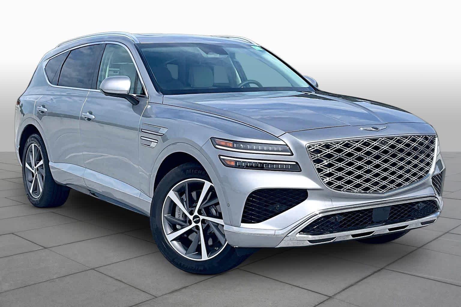 Used 2025 Savile Silver Genesis 3.5T Advanced image 3