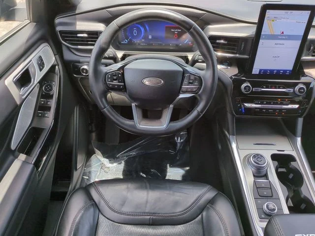 Certified Used 2023 Carbonized Gray Metallic Ford Platinum image 16