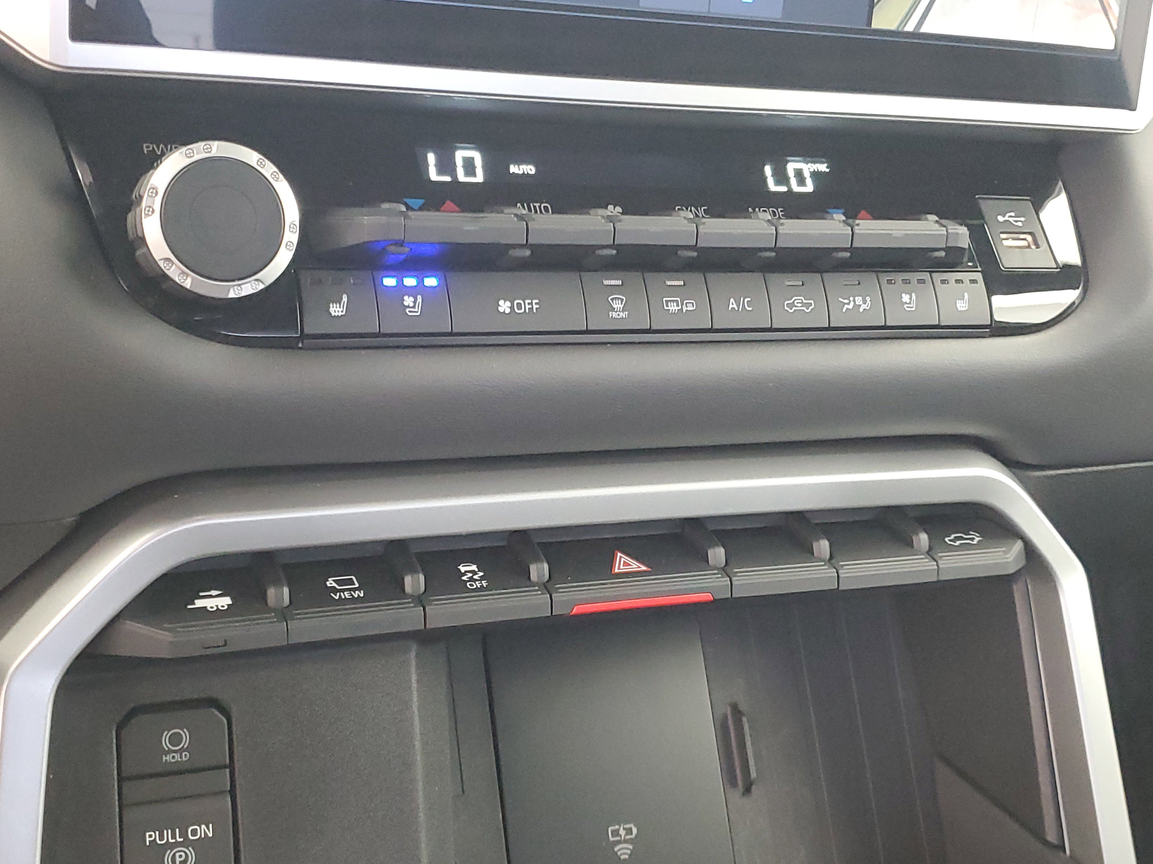 Used 2025 Magnetic Gray Metallic Toyota Platinum image 29