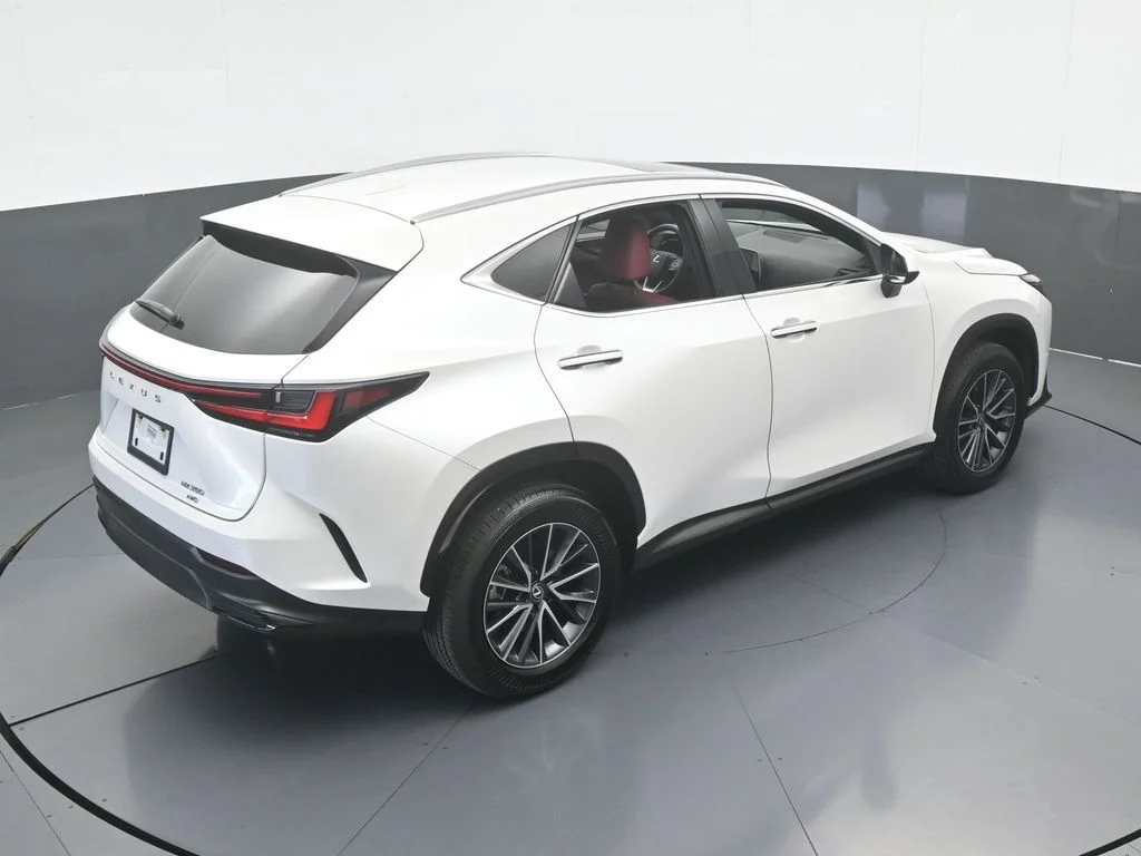 Used 2025 White Pearl Lexus 350 Premium image 53