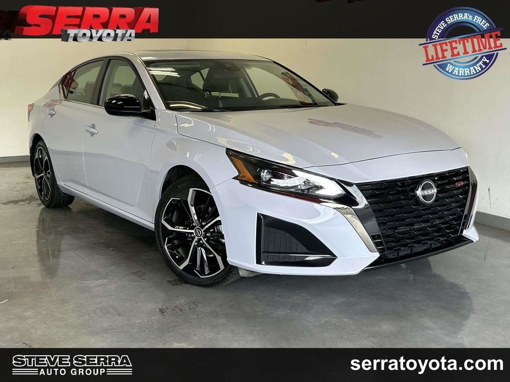 Used 2025 Gray Nissan 2.5 SR image 1