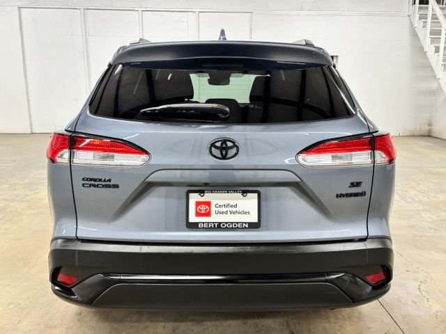 Used 2024  Toyota Hybrid SE image 6