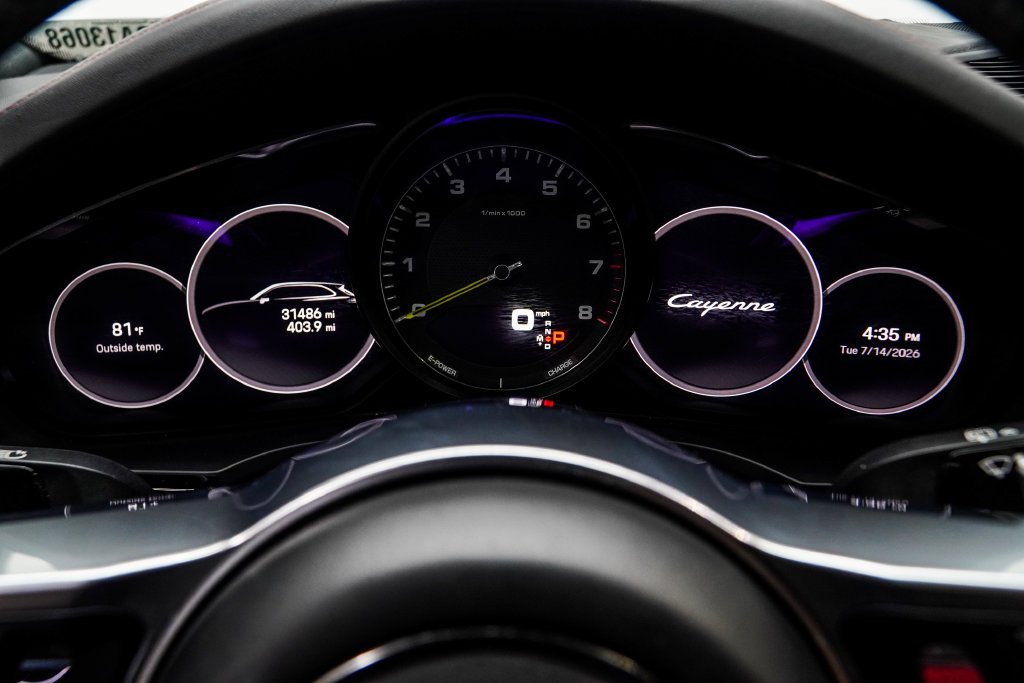 Used 2023 Silver Porsche Base image 46