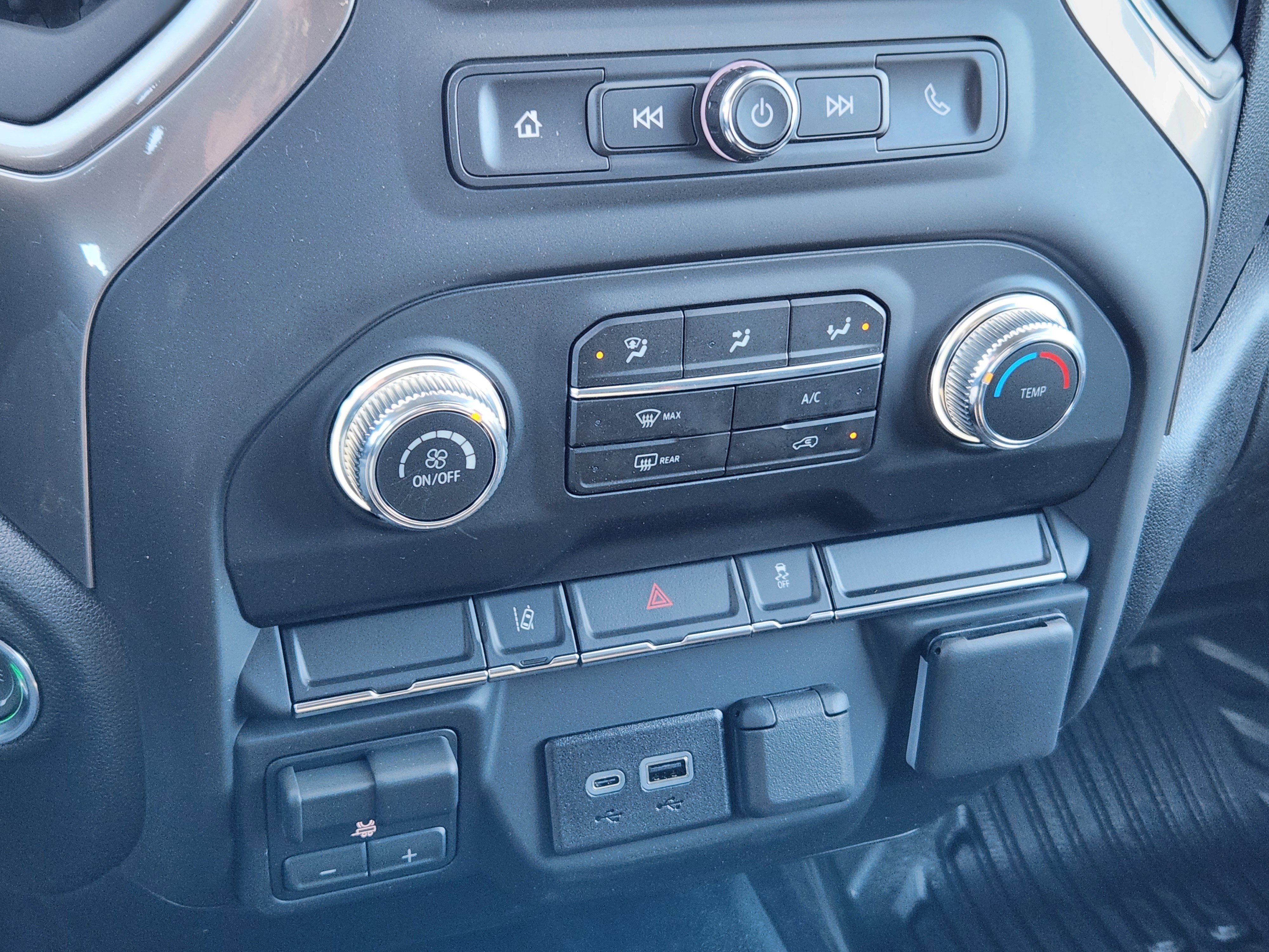 2026 GMC Sierra 2500HD Pro - Photo 14