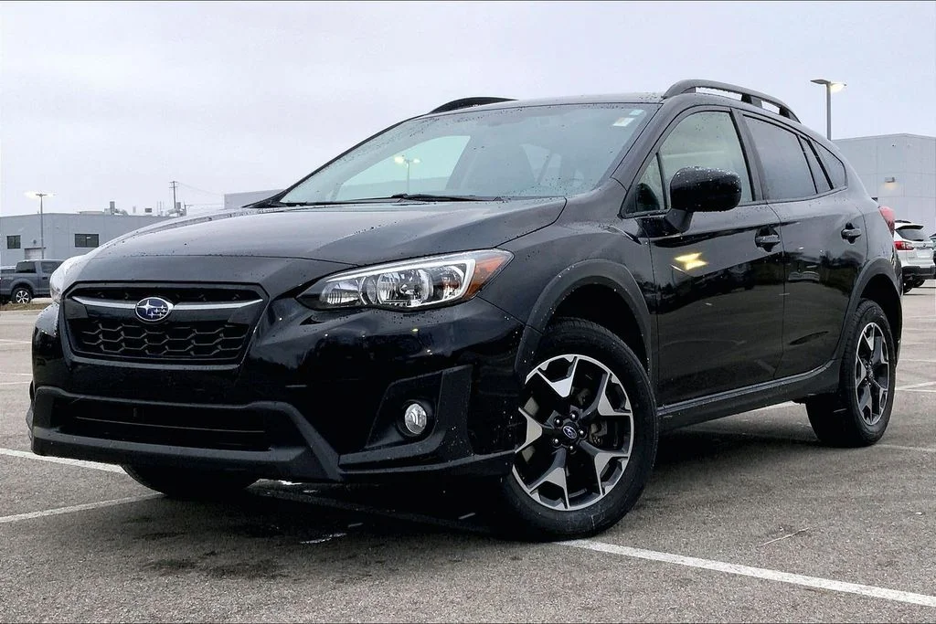 Used 2020 Black Subaru Premium image 12