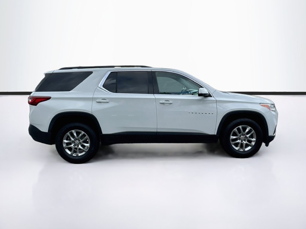 Used 2020 SUMMIT WHITE Chevrolet LT Cloth image 4
