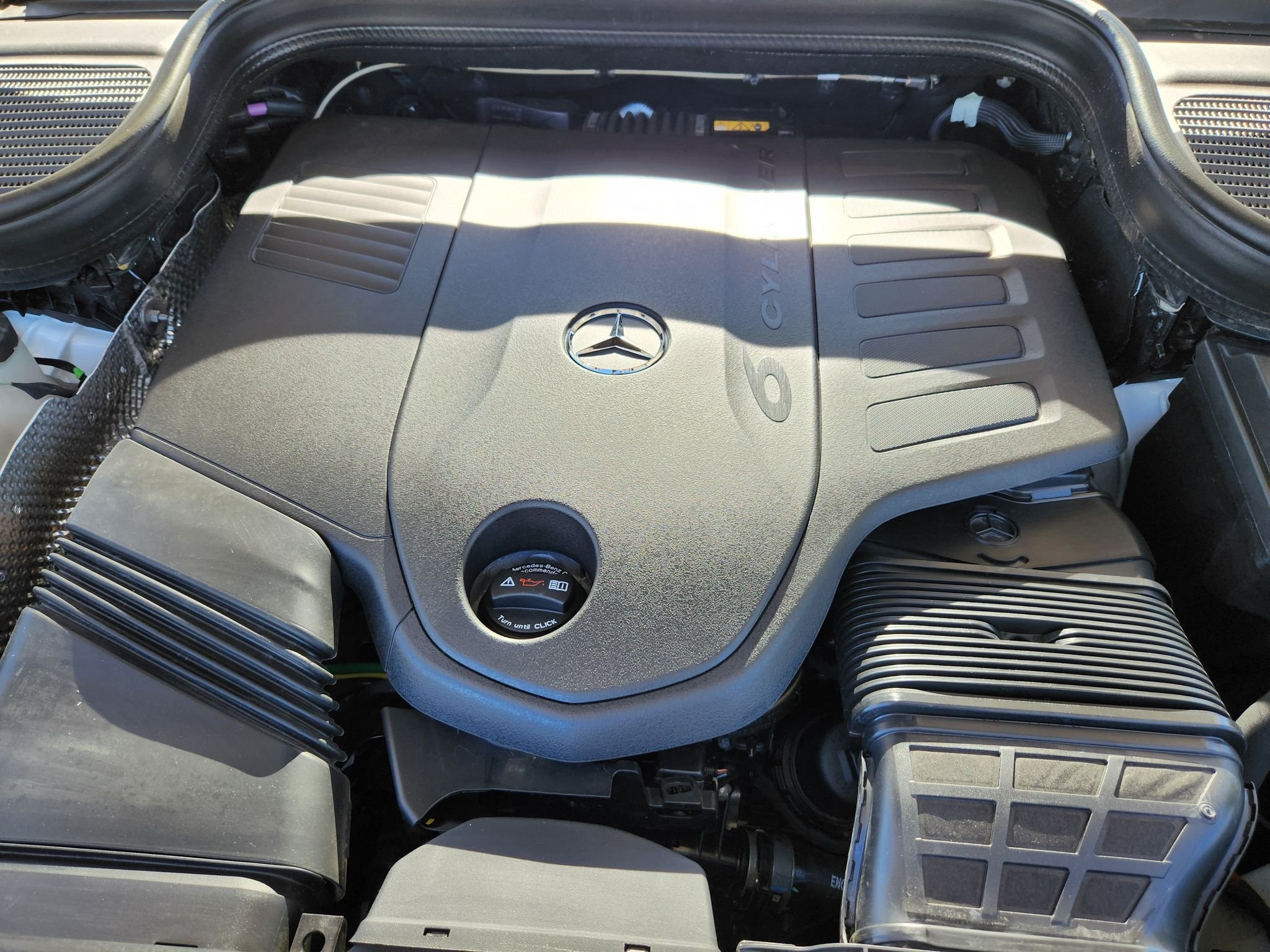 Certified Used 2026 Polar White Mercedes-Benz 450 4MATIC® image 39