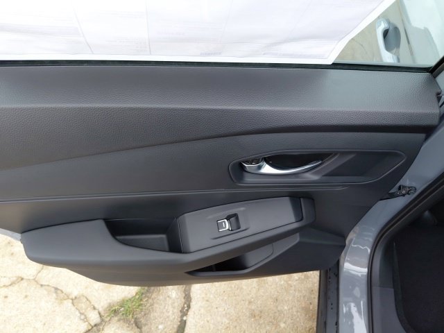 New 2026 Urban Gray Pearl Honda SE image 27