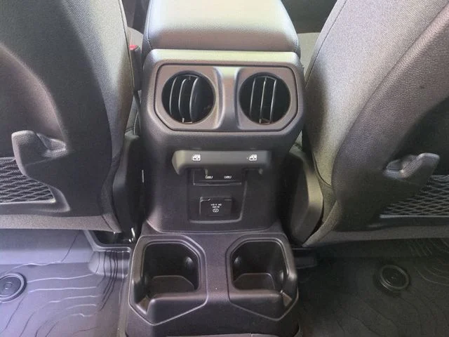 Used 2024 White Jeep Rubicon image 28