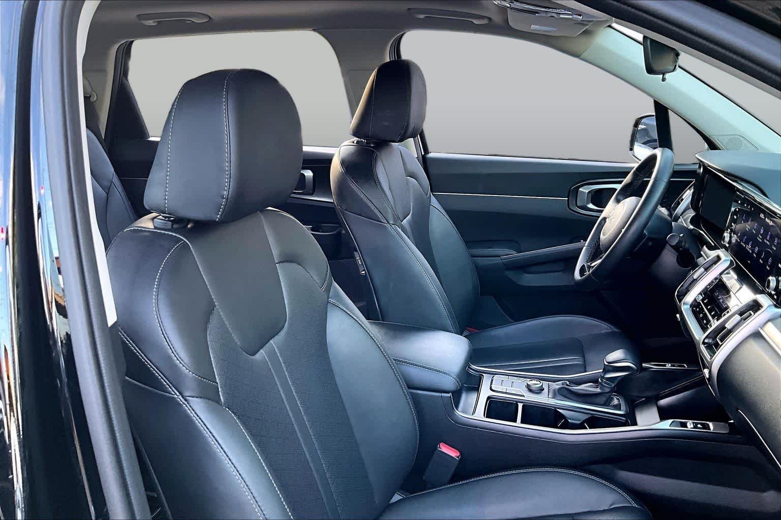 Certified Used 2022 BLACK Kia S image 9