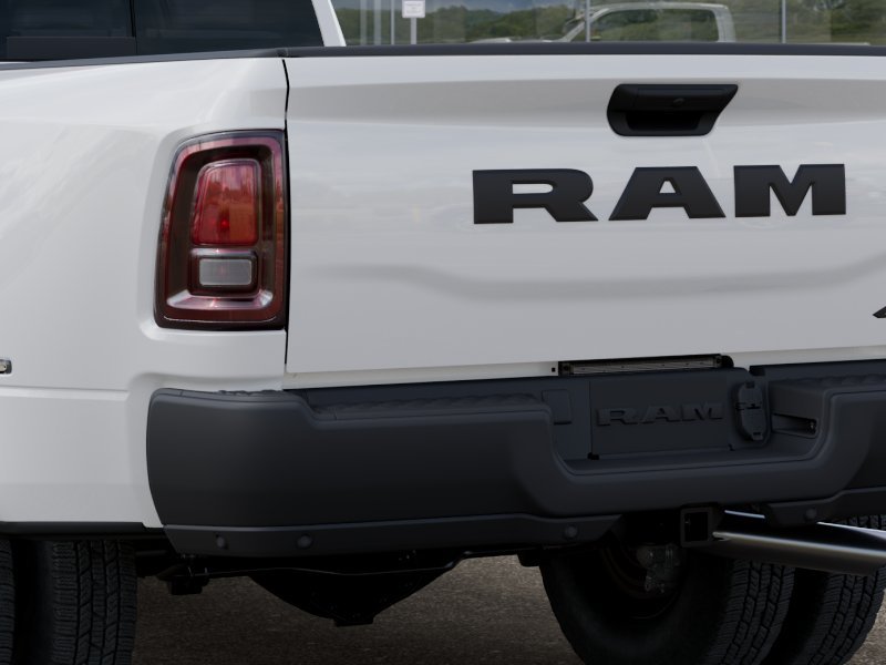 New 2026 Bright White Clear-Coat Exterior Paint RAM Tradesman image 38