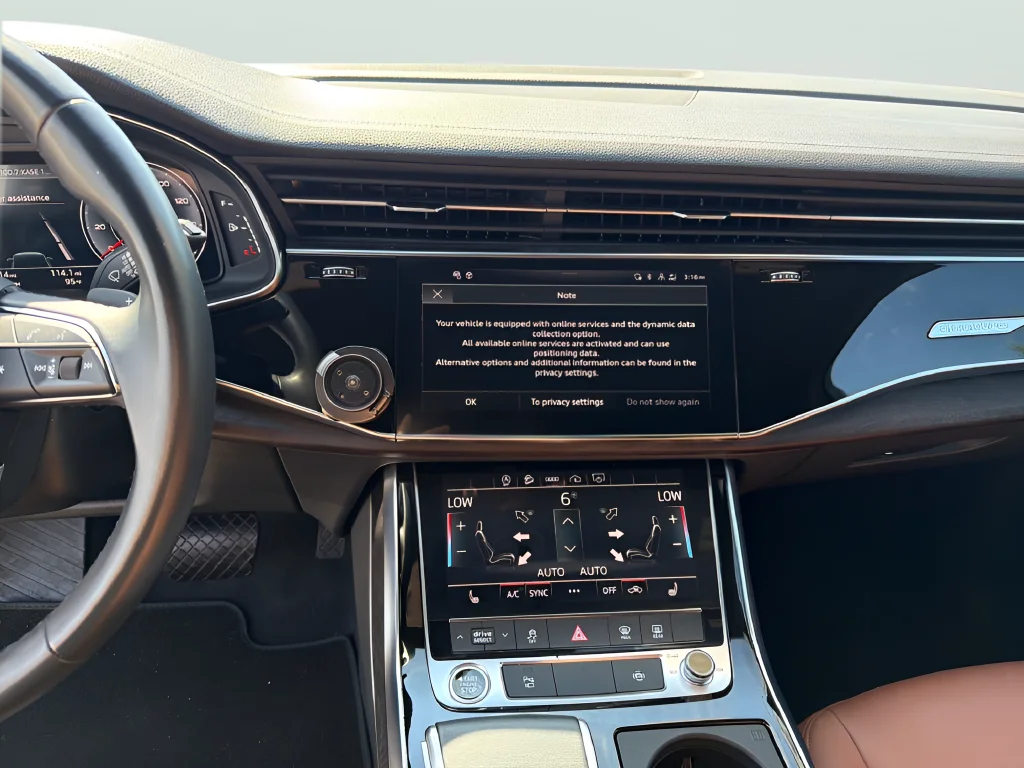 Used 2023  Audi 55 Premium image 20