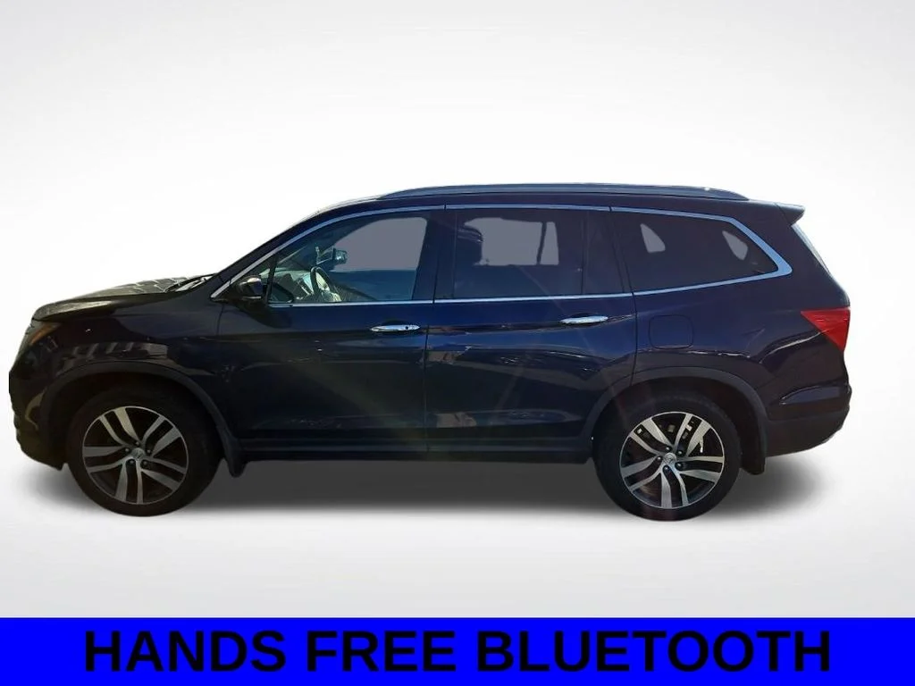 Used 2017 Blue Honda Touring image 5