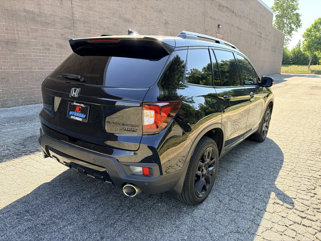 Used 2025 Crystal Black Pearl Honda Black Edition image 5