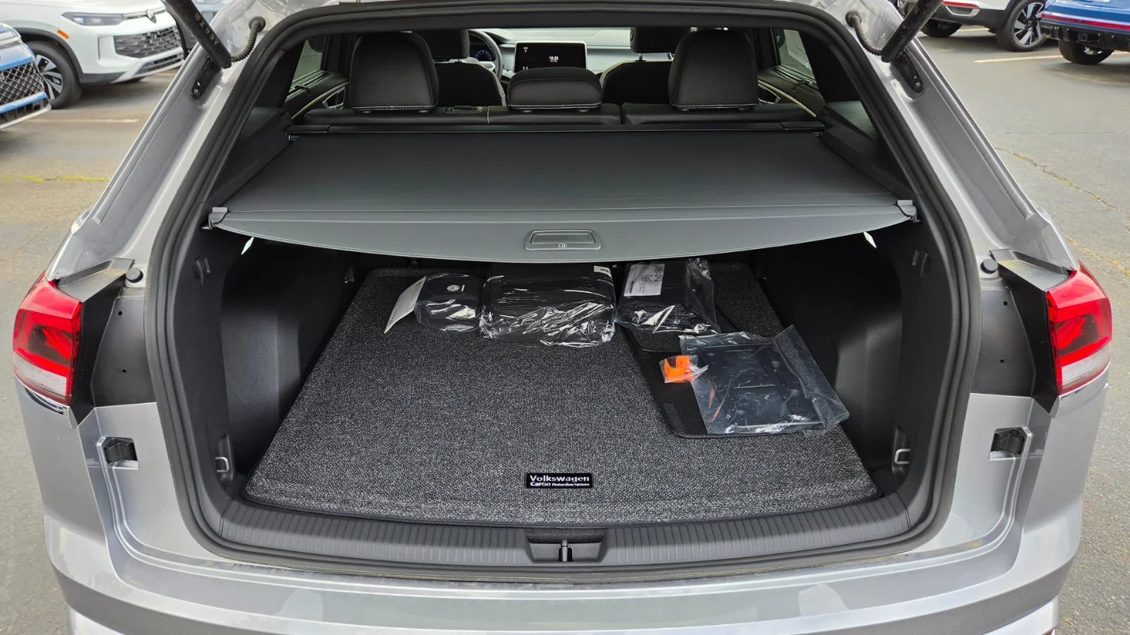 New 2026 silver mist metallic Volkswagen 2.0T SEL image 56