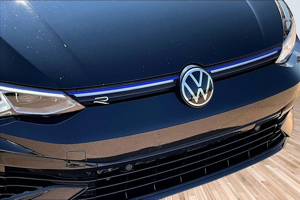 Used 2024 Black Volkswagen 2.0T image 26