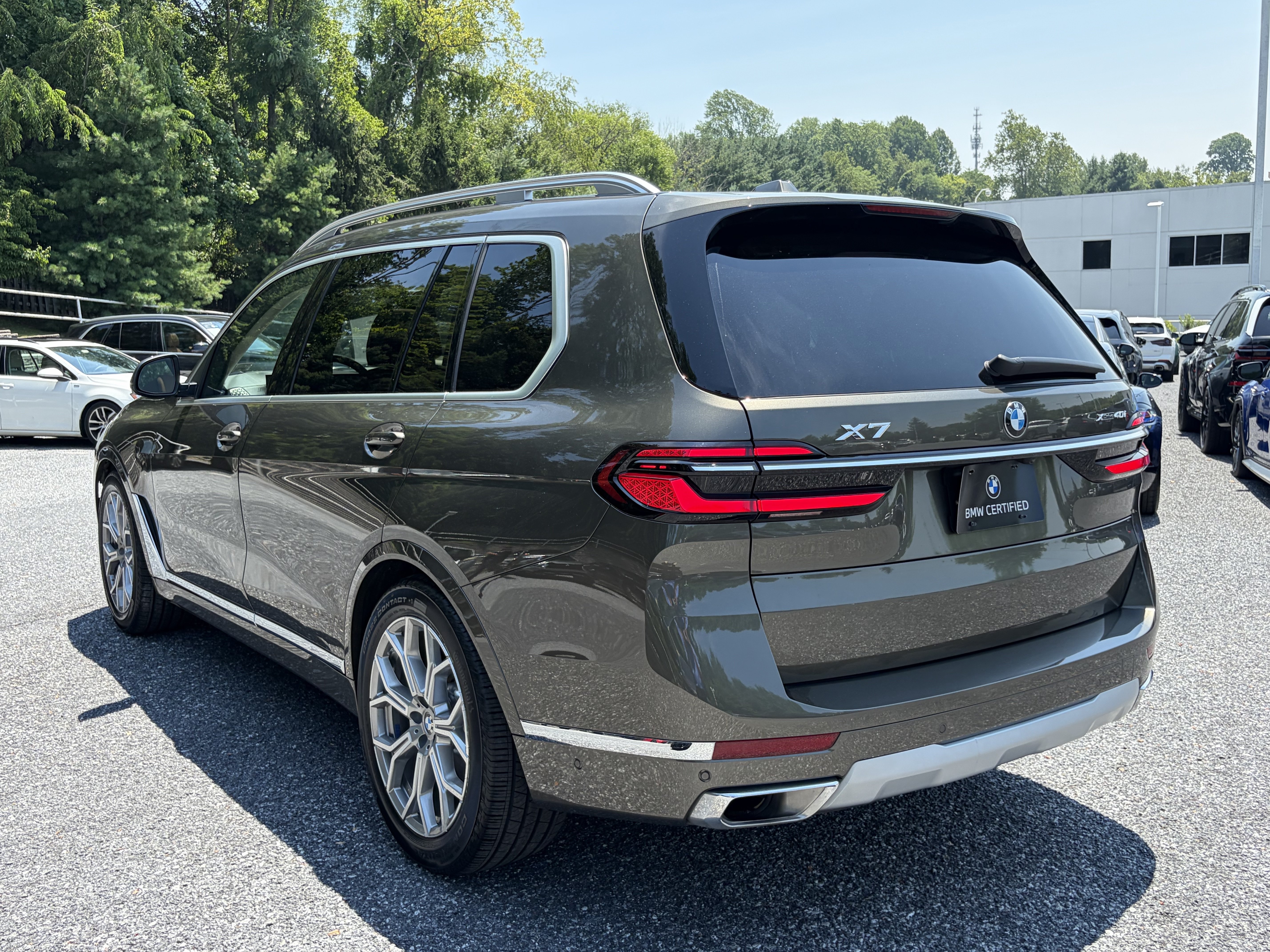 Certified Used 2026 MANHATTAN GREEN BMW xDrive40i image 5