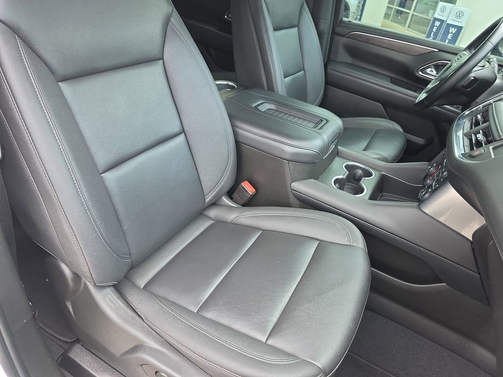 Used 2023 White Chevrolet Z71 image 37