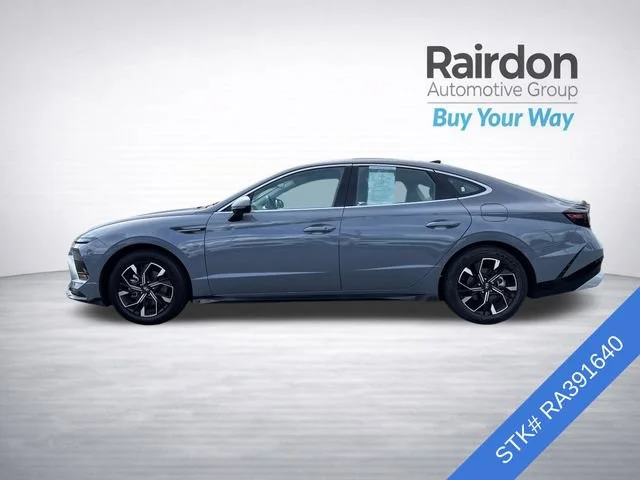 Used 2024 Transmission Blue Hyundai SEL image 4