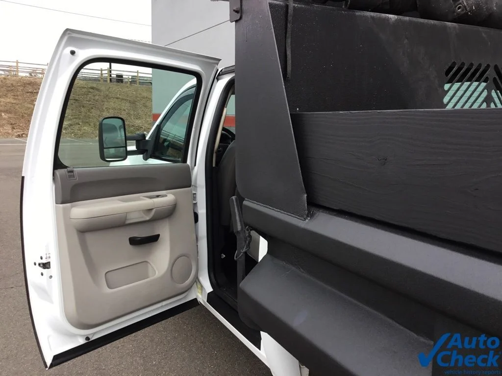 Used 2013 White GMC Work Truck image 48