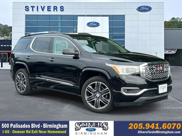 2017 GMC Acadia Denali AWD's photo