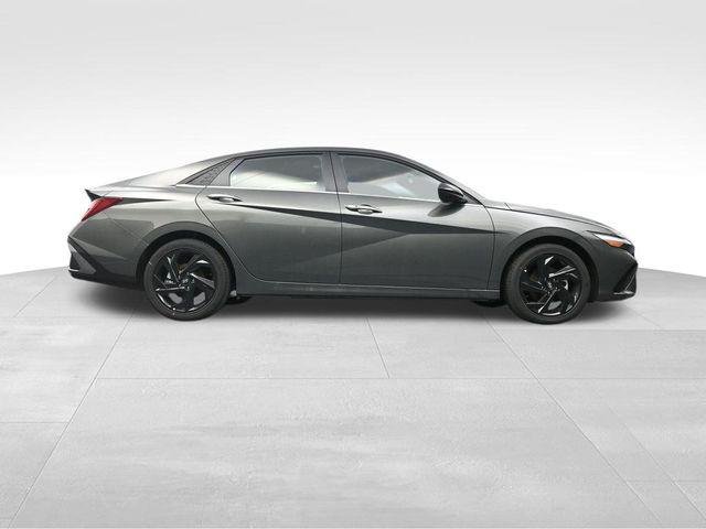 New 2026 Gray Hyundai SEL Sport Premium image 37