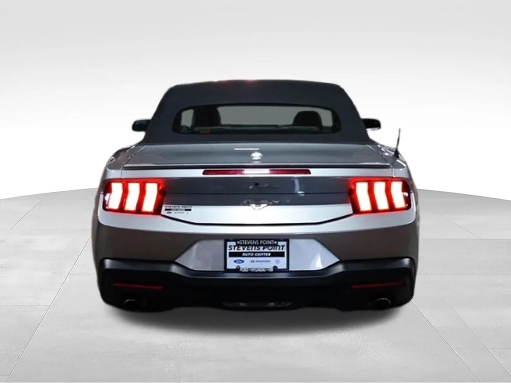 Used 2025 Iconic Silver Metallic Ford EcoBoost Premium image 6