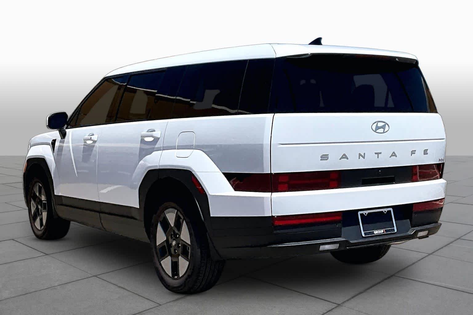 2026 Hyundai Santa Fe SE - Photo 12