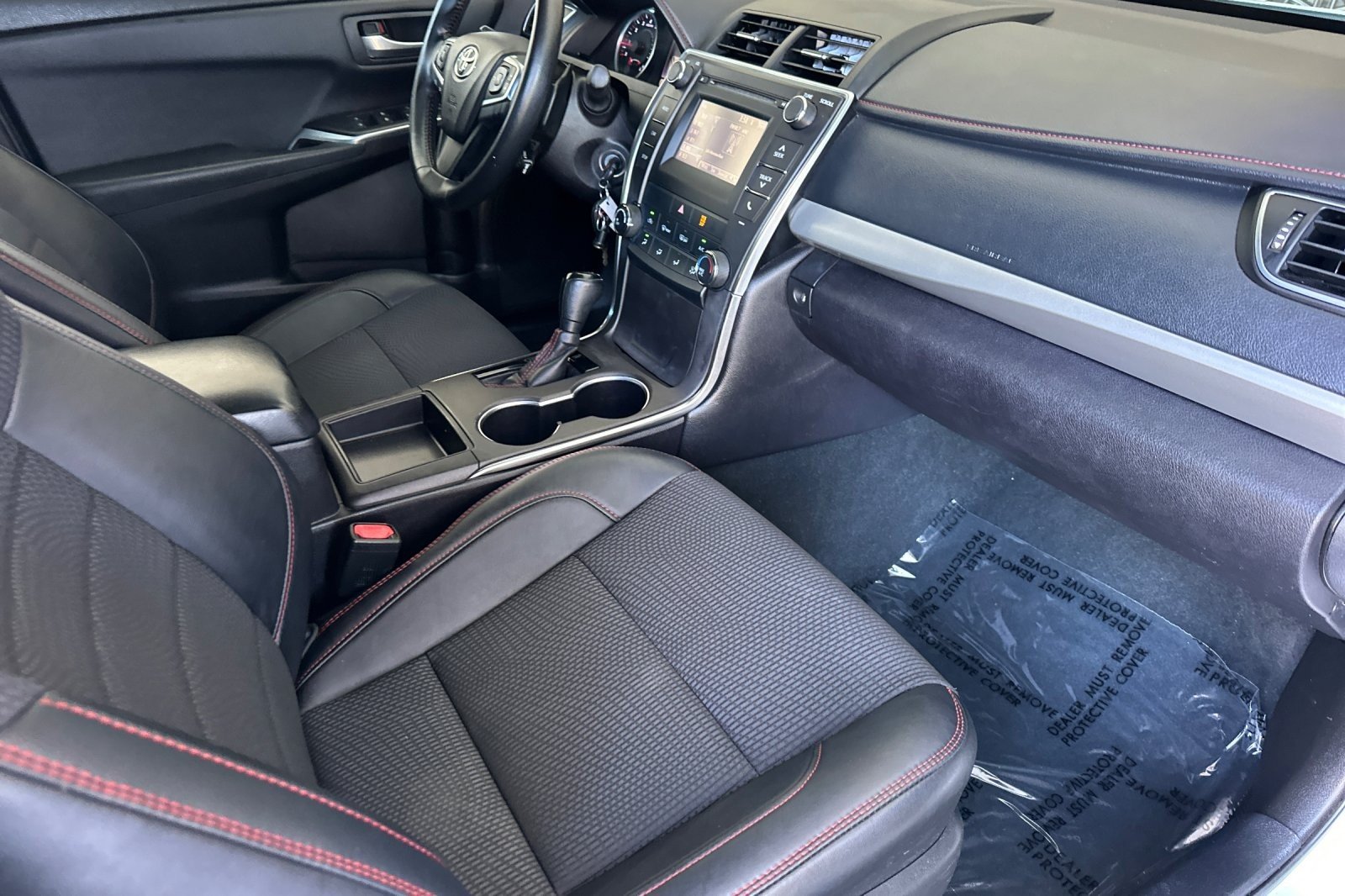 Certified Used 2016 Super White Toyota SE image 14