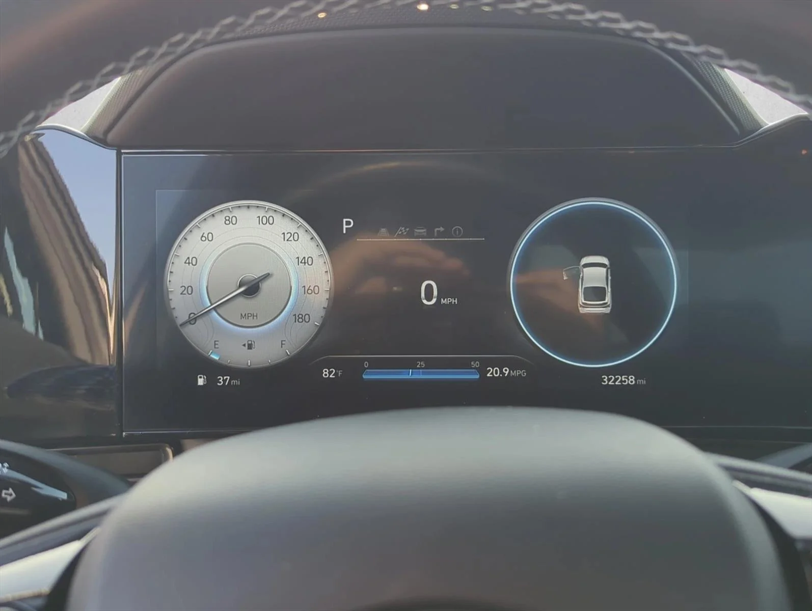Used 2023 Ceramic White Hyundai  image 17