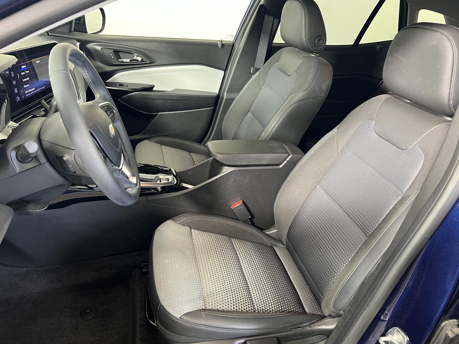 Used 2024 Blue Glow Metallic Chevrolet LT image 5