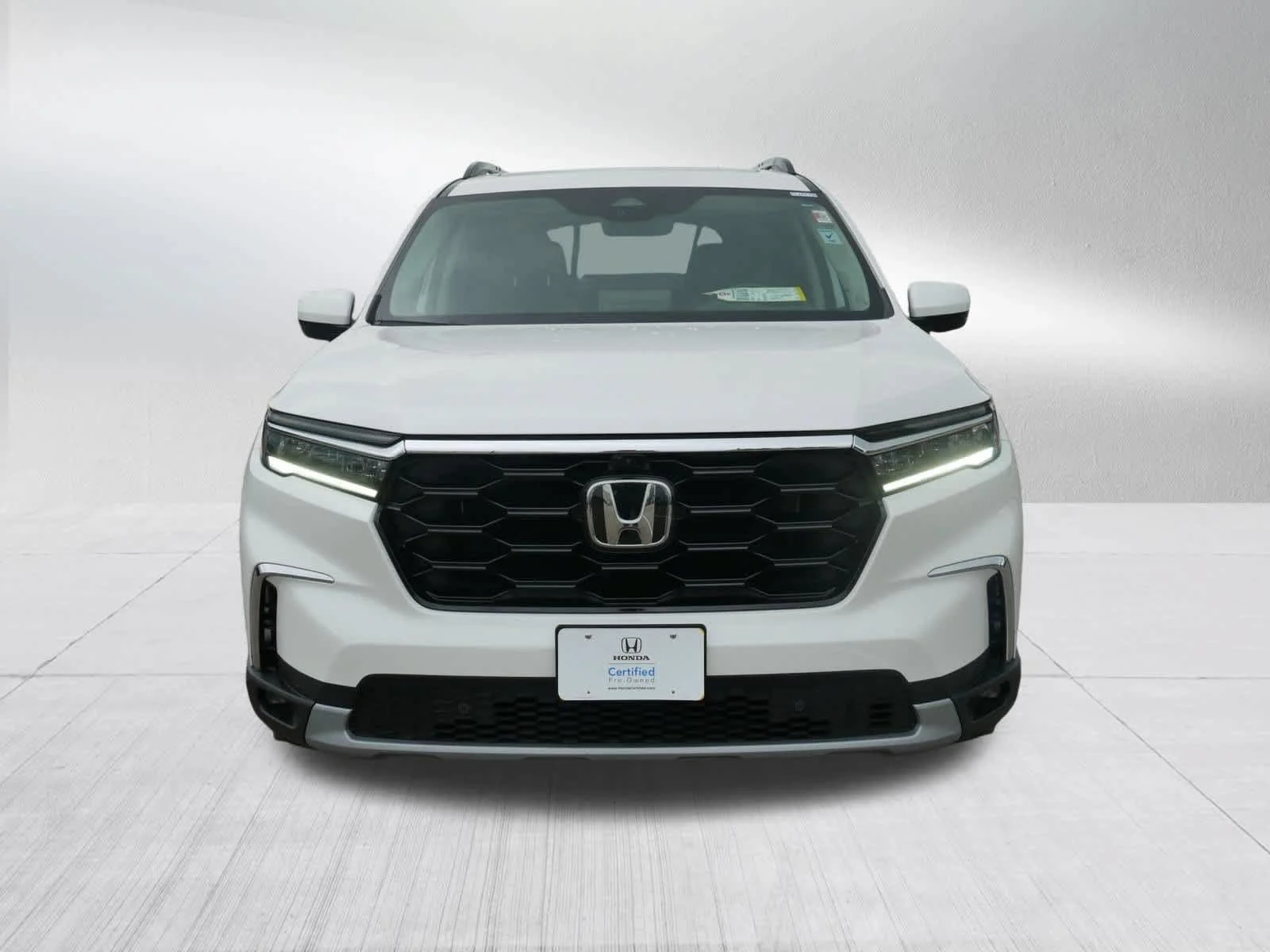 Certified Used 2024 Platinum White Pearl Honda Elite image 38