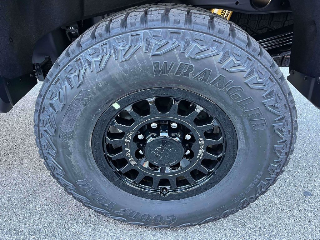2026 GMC Sierra 2500HD AT4X - Photo 12