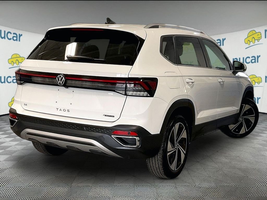 Certified Used 2025 White Volkswagen 1.5T SE image 6