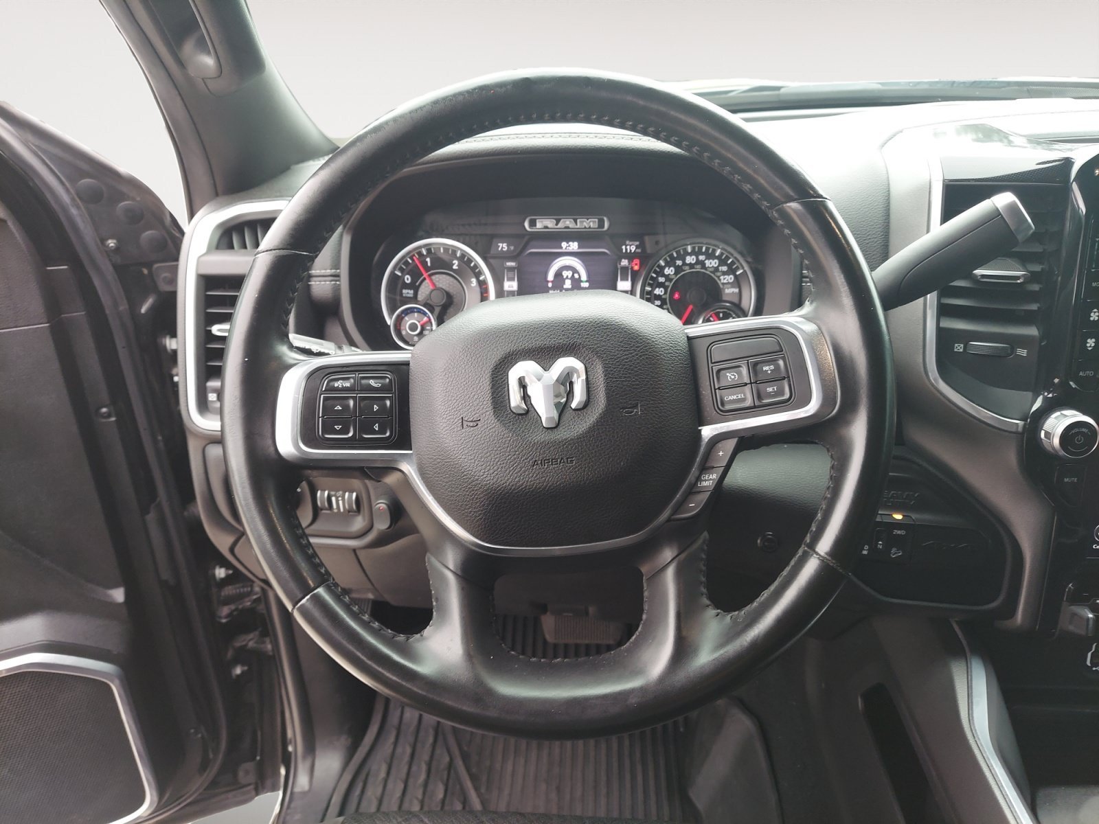 Used 2021 Diamond Black Crystal Pearlcoat Ram Laramie image 13